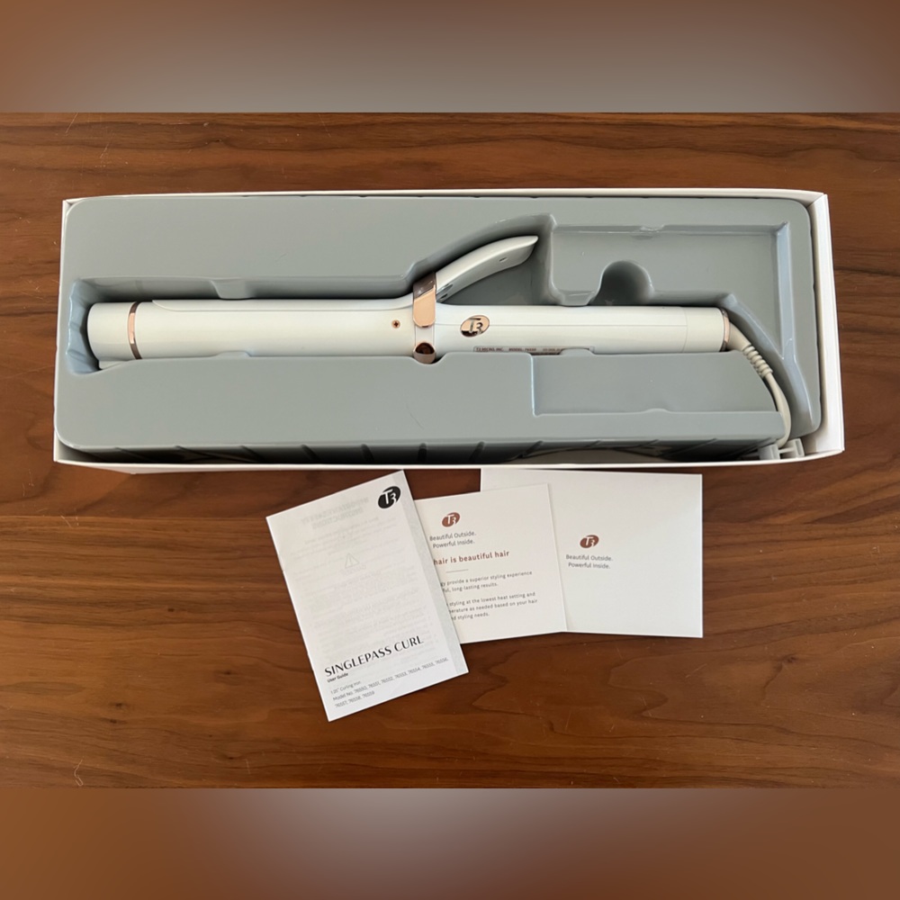 T3 Singlepass Curl 1.25” professional curling iron